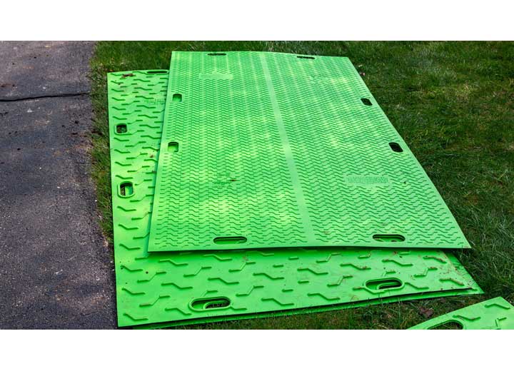 B.A.M. Mats Ground Protection Mat Universal 4FT X 8FT Safety Green